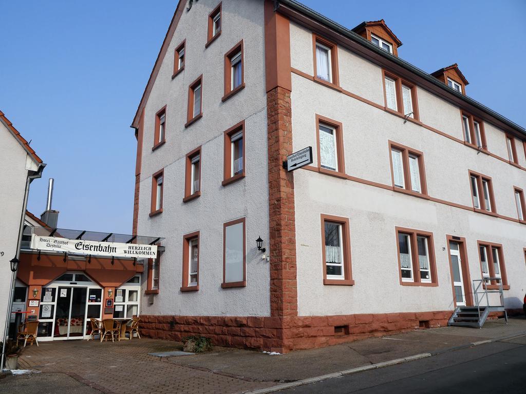 Hotel-Gasthof-Destille-Eisenbahn Mosbach  Exterior foto